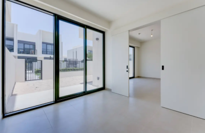 Maha Townhouses, Town Square, Dubai