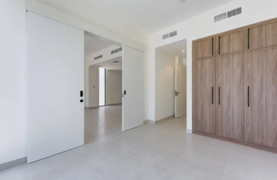 Maha Townhouses, Town Square, Dubai