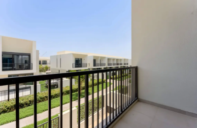 Maha Townhouses, Town Square, Dubai